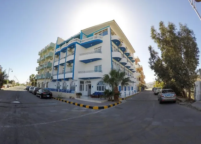 Tobia Beach Otel 2*