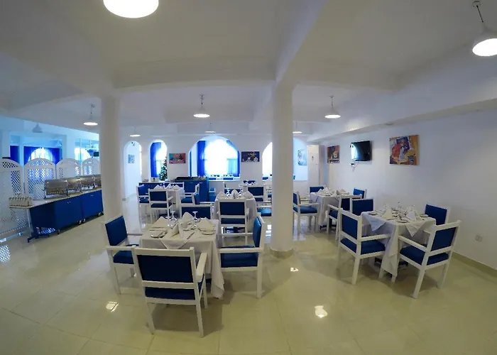 Tobia Beach Otel 2*
